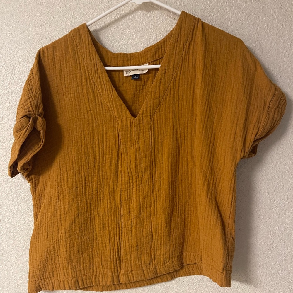 Universal linen shirt